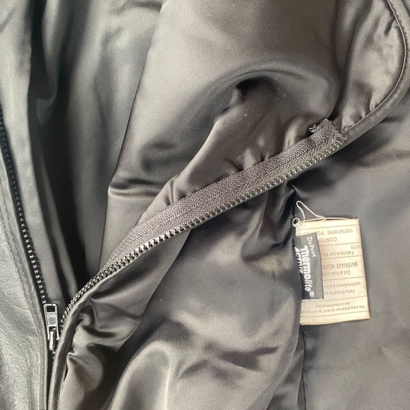 90’s Danier leather jacket - Picture 4 of 9